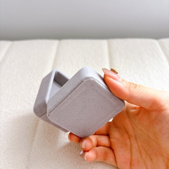 BRAND NEW REAL PEARL EARRINGS - Picture 6 of 7